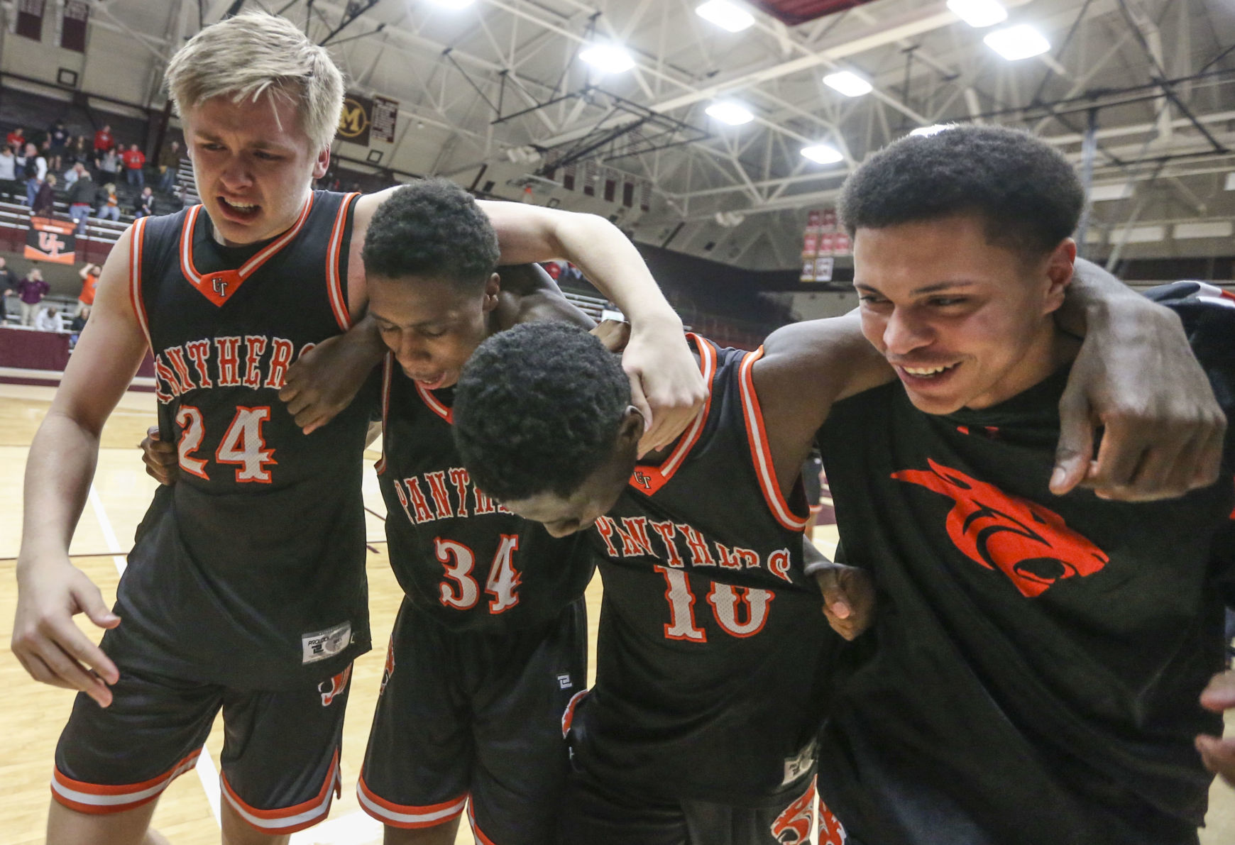 030320-qc-spt-ut-hoops-11.JPG
